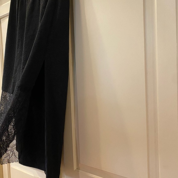 BCBG Generation skirt - Picture 5 of 8